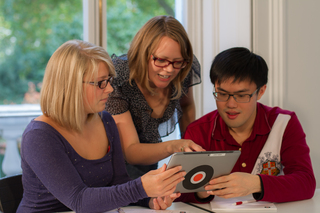 31 Unicentres foto London Central School Interior Students 01